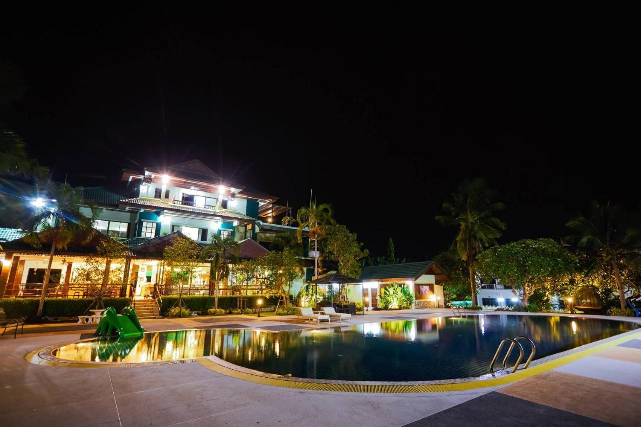 The Sun House Hotel HHQ Buitenkant foto